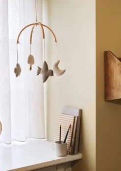 Baby Mobile 'Over the Moon'