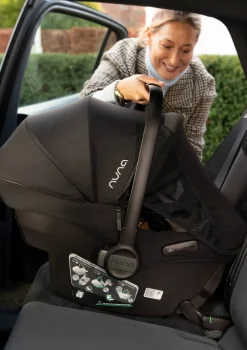 Babyschale 'PIPA urbn' Chestnut