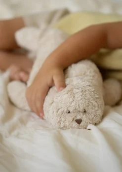 Einschlaf-Robbe mit Licht 'Organic Humming Seal' Sand