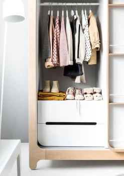 H Kleiderschrank White