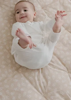 Krabbeldecke Floral Sand 120 x 120 cm