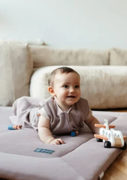 Krabbeldecke Mini Piqué Essential Berry 120 x 120 cm