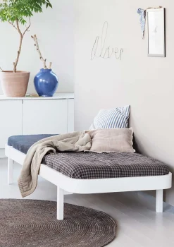 Lounger Bett 'Wood' weiß 200 x 90/120 cm