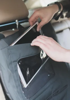 2-Phasen Sitzschoner mit Tablet-Halterung