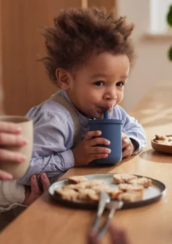 Silikon Becher mit Trinkhalm Jeans Blue