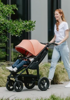 Sportwagen 'Mono 4' Lachs