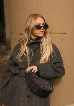 Umhängetasche 'Puffy Adult Fanny Pack' Antra Leopard