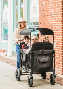 W4 Luxe Kinderwagen 4-Sitzer